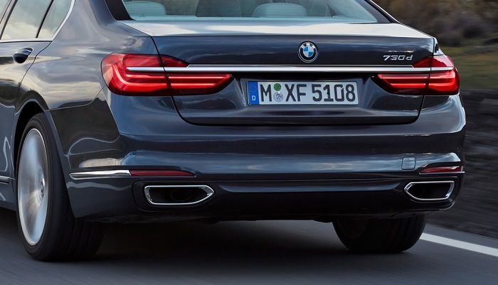 Lubang Knalpot BMW 7 Series G11