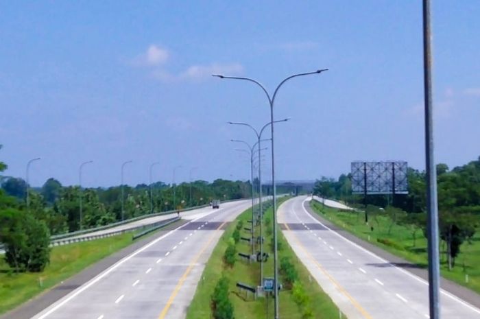 Iluatrasi Jalan tol Cipali