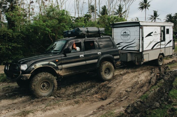 Musim Libur Segera Tiba, Yuk Camping Pakai Trailer Ala Samarauke
