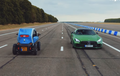 Serius! Renault Twizy Mugil Ini Bisa Kalahkan Mercedes-AMG GT R Bermesin V8 saat Adu Drag, Tapi..