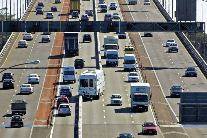 Pengaplikasian Road Zipper dijalanan padat