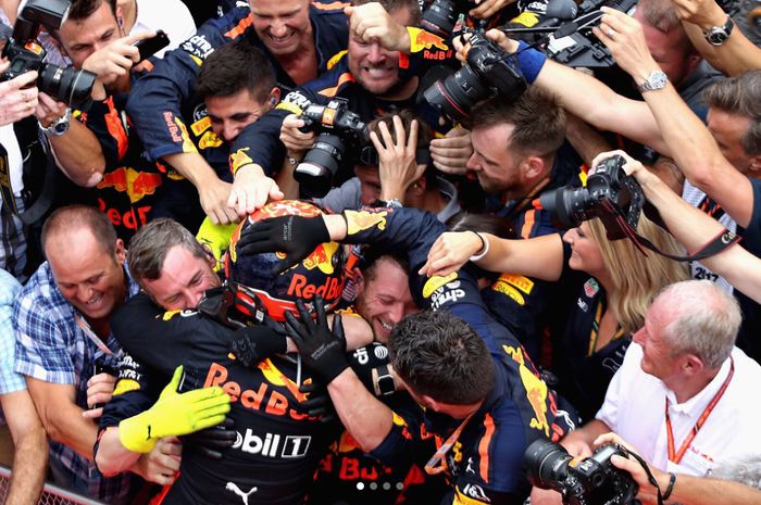 Perayaan Kemenangan Max Verstappen di F1 Malaysia