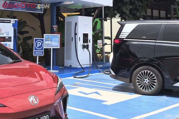 Tips Penting Persiapan Mudik Pakai Mobil Listrik Saat Lebaran