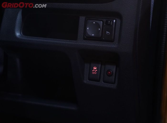 Datsun CROSS sudah memiliki fitur Vehicle Dynamic Control (VDC)