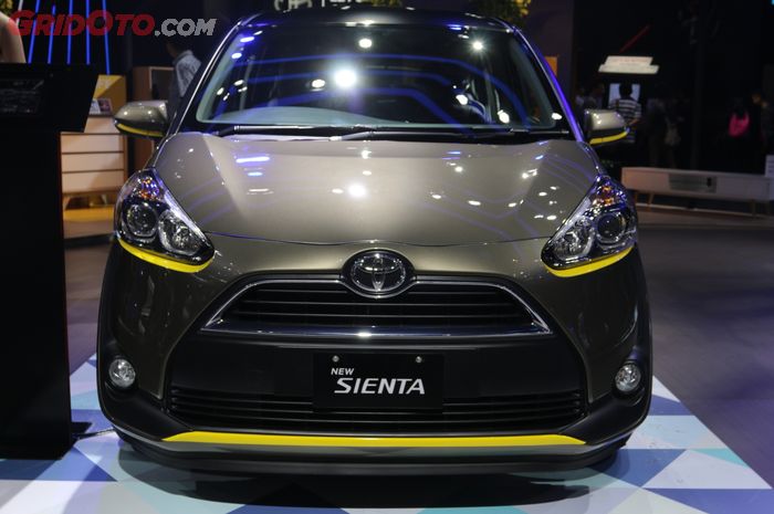 Toyota Sienta dengan modifikasi interior