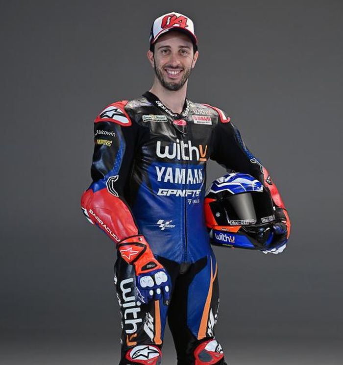 Helm Andrea Dovizioso tanpa logo