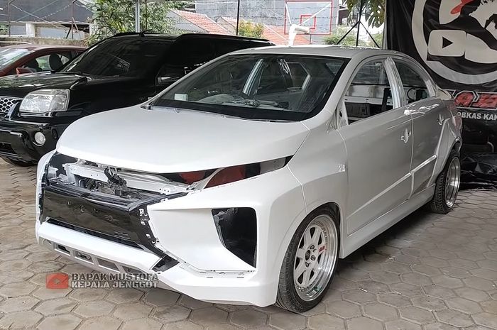 Modifikasi Mitsubishi Xpander versi sedan