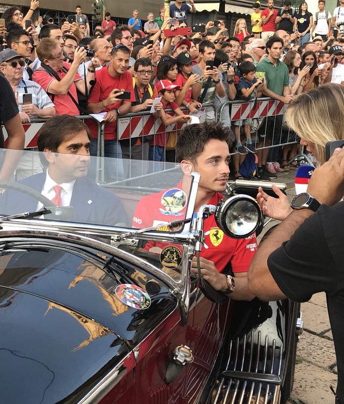 Charles Leclerc yang memberi kemenangan pertama tim Ferrari tahun ini di F1 Belgia, naik mobil Alfa Romeo 8C