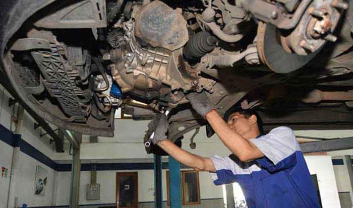 Ilustrasi kaki-kaki mobil