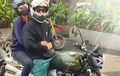 Billy Syahputra Dapat Hadiah Triumph Scrambler 1200 dari Amanda Manopo, Begini Gayanya di Atas Motor