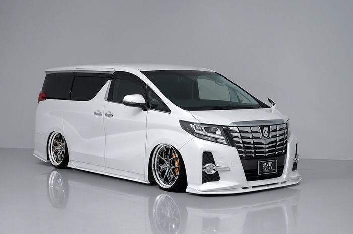 Modifikasi Toyota Alphard hasil garapan bengkel Aimgain, Jepang
