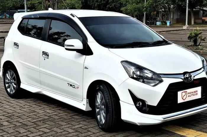 Kisaran harga Toyota Agya 1.0 seken tahun 2016 sampai 2018.