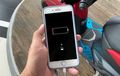 Ngecas Handphone Pakai Power Charger Motor Jangan Sembarangan, Ini Cara Amannya