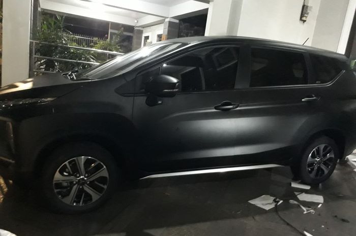 Mitsubishi Xpander full body wrapping satin black matte