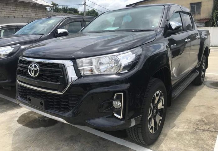 Toyota Hilux facelift versi baru di Malaysia
