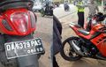 Ngilu, Kawasaki Ninja Hajar Keras Honda Scoopy, Peleknya Jadi Bahan Omongan