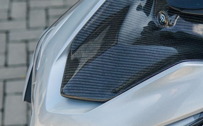 Bodi Yamaha Aerox dikombo aksen karbon kevlar