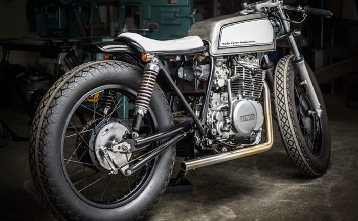 Yamaha XS400 custom cafe racer garapan Spin Cycle Industries