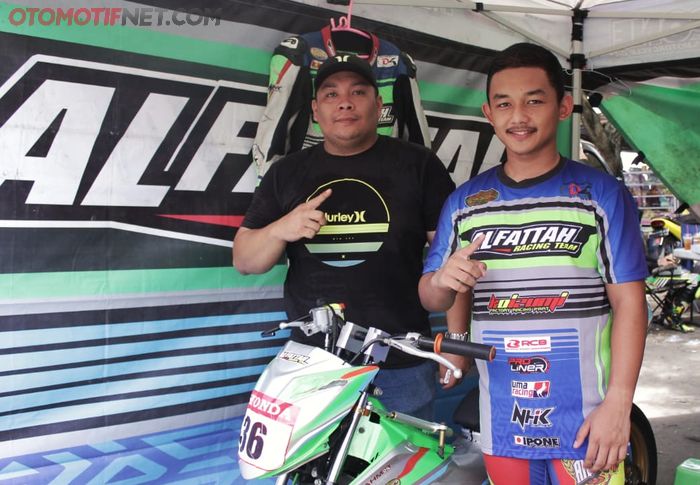 Zulfikar Siregar (kiri) dan M. Kautsar optimis makin berprestasi di HDC dan Kejurnas Motorprix.