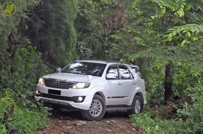 Toyota Fortuner mogok