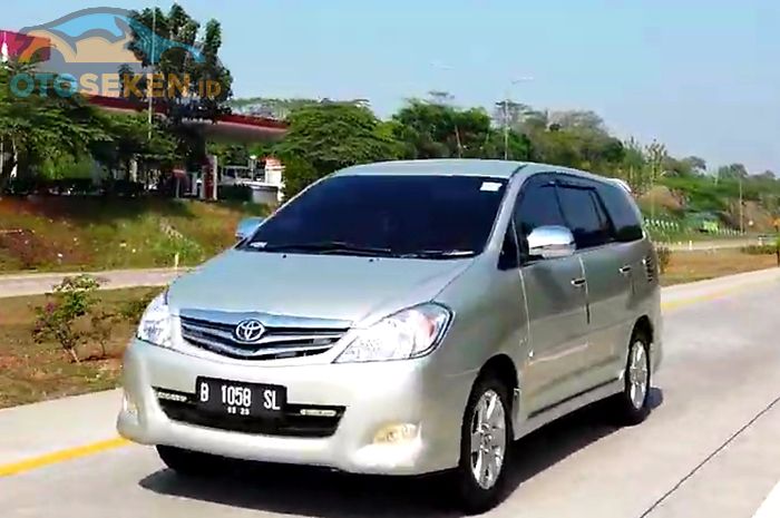 Kisaran harga Toyota Kijang Innova Diesel tahun 2010 seken.
