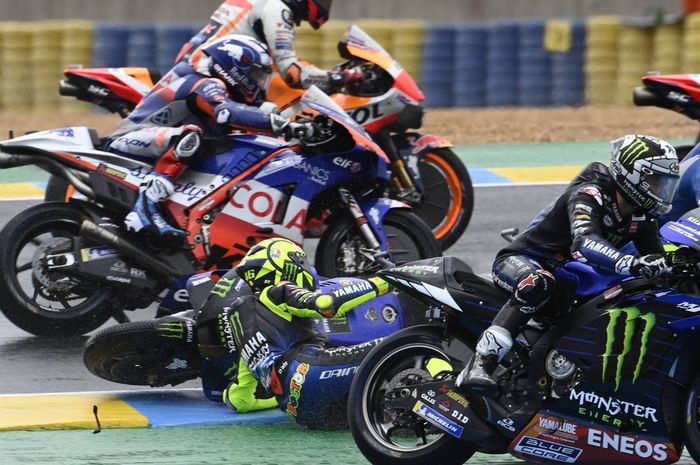 Valentino Rossi crash di MotoGP Prancis 2020, banyak pembalap dirugikan