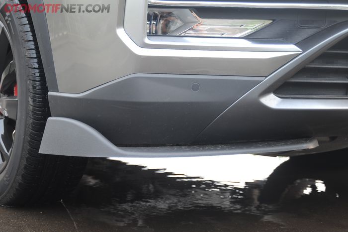 Pasang under spoiler, biar tampilan depan makin sporti