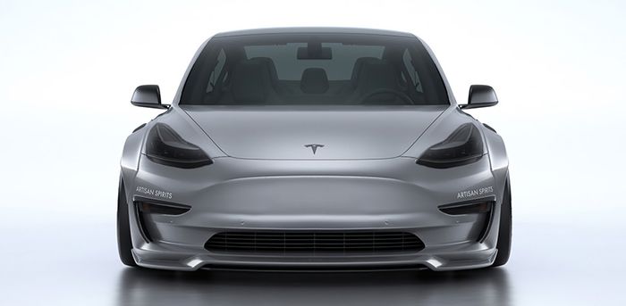 Tampilan depan modifikasi Tesla Model 3 garapan Artisan Spirits