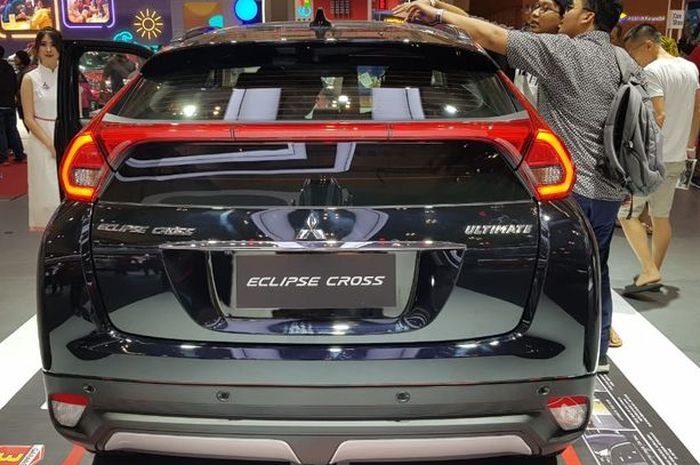 Tampak Belakang Mitsubishi Eclipse Cross