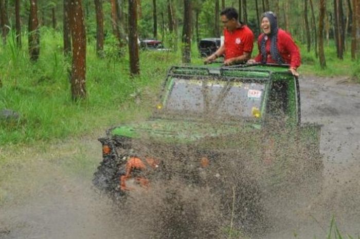 Fun Off Road di Taman Nasional Gunung Merapi, Kabupaten Magelang, Jawa Tengah