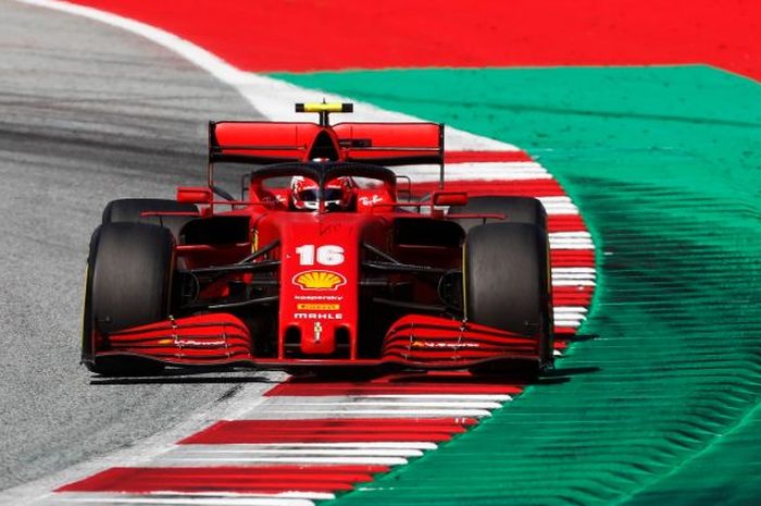 2 pembalap Ferrari langgar protokil kesehatan