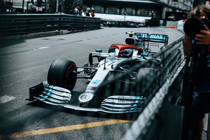 embalap Mercedes, Valtteri Bottas mengaku kecewa usai melakukan kesalahan di akhir sesi kualifikasi F1 Monako (26/05/2019)