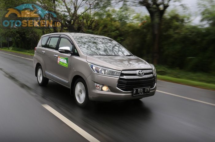 Toyota Kijang Innova Reborn Q 2.4 AT 2016