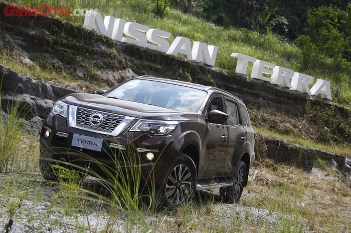 New Nissan Terra 2018 Pertama Bertarung Di KElas SUV 7 Seater