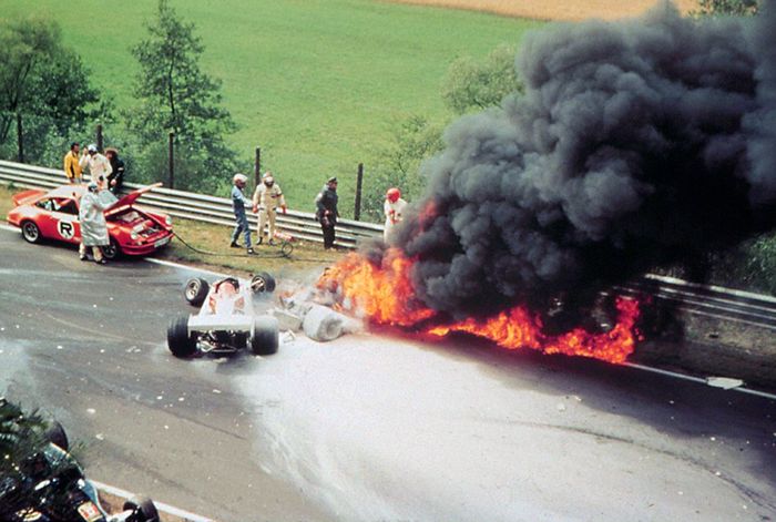 Kecelakaan Niki Lauda di Sirkuit Nurburgring 1976