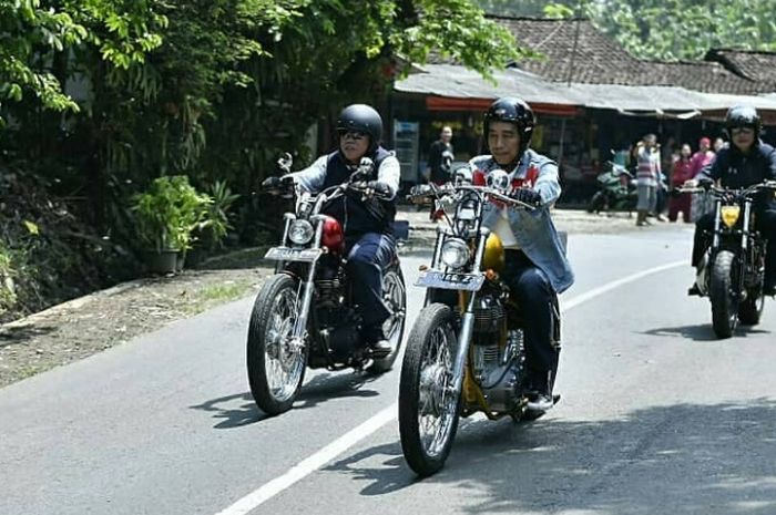 Presiden Jokowi saat turing di Sukabumi