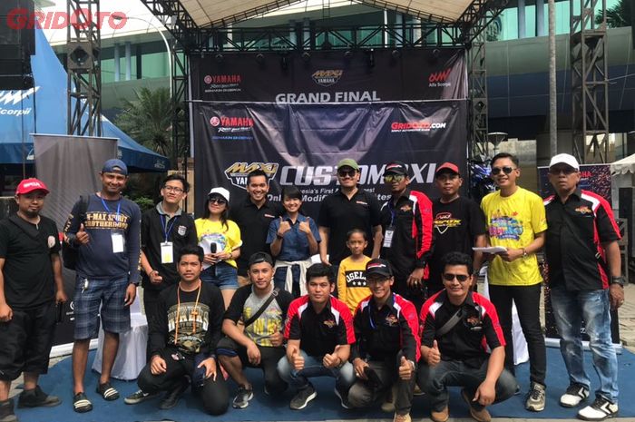 juri dan semi finalis Customaxi Yamaha regional Medan