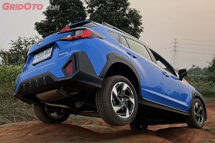 Subaru Crosstrek saat diuji di arena off-road