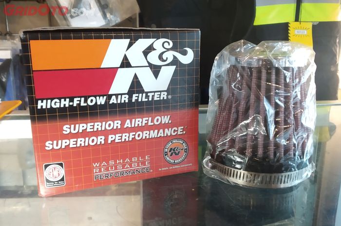 Air filter K&amp;N, bisa dipakai seumur hidup asal ada perawatan khusus.