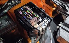 Sekring Mobil Sering Putus? Bisa Jadi Tanda Masalah Kelistrikan