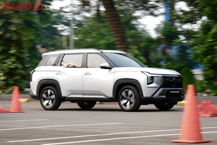 Handling Mitsubishi Destinator terasa lincah namun tetap nyaman