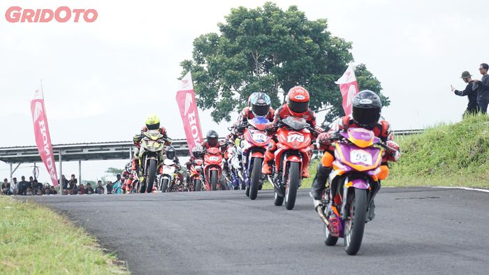 Kelas Honda Supra GTR 150