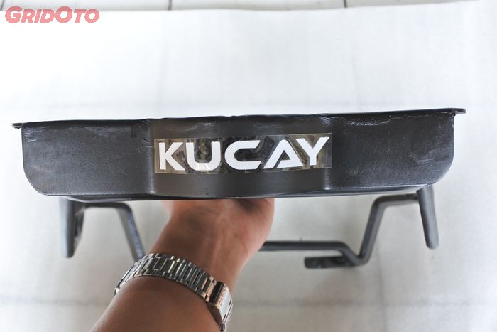 Logo Kucay di bracket box New NMAX.