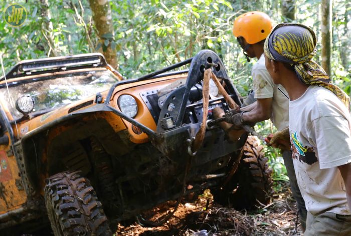 off-roader wajib mengenal dan mengetahui istilah dan nama seputar winch.