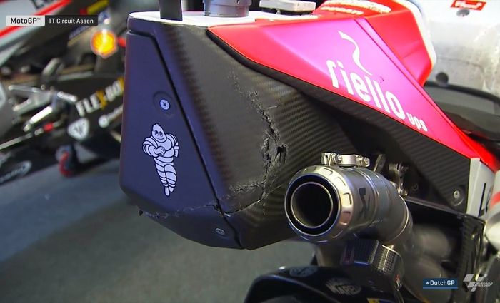 Bagian belakang Desmosedici GP18 yang kena tabrak