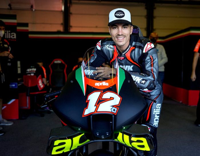 Aprilia mengumumkan bahwa Maverick Vinales akan menjadi pembalap reguler mereka mulai MotoGP Aragon 2021