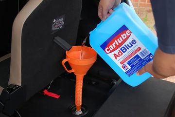 Mengenal Adblue, Cairan Doping Mesin Diesel Modern - Gridoto.com