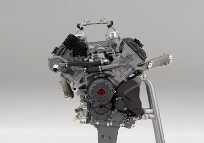 Big bang Honda RC213V bikin Marc Marquez lean angle menikung tinggi