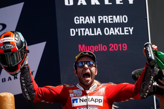 Pembalap Mission Winnow Ducati, Danilo Petrucci, berhasil mencatatkan kemenangan perdananya pada balapan MotoGP Italia 2019 akhir pekan lalu