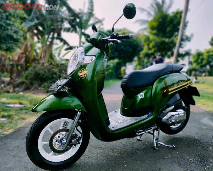 Honda Scoopy modifikasi berkelir hijau